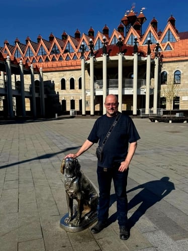 The 2025 Oscars will include new rules that require judges to watch all official nominees before voting