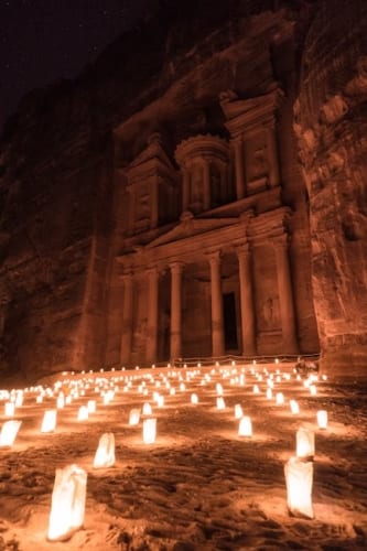 Ingenious Tears of the Kingdom player spends 3 glitchy hours bringing Purah, Paya, and a fake Zelda from across the map all for the perfect photo for Link’s wall