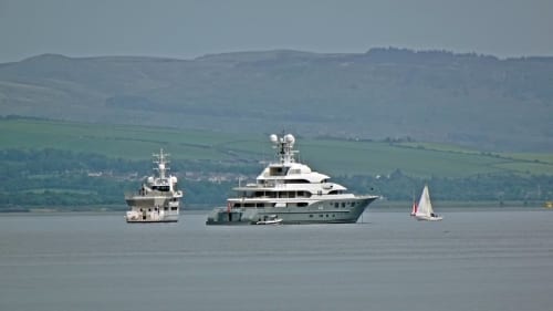 Valve boss Gabe Newell shares his “daily routine,” which is shockingly like his Steam God persona: “I get up, I work, I go scuba diving, work some more” then “go on a second scuba dive or I go to the gym”