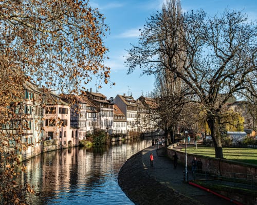 “The reviews got lower and lower”: Dev says his puzzle game is suffering on Steam because young people “don’t know how to write emails anymore”