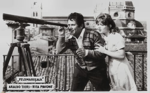 Old-school The Legend of Zelda-inspired game mimics the GameBoy to GameBoy Color transition, goes from retro handheld to PC and Switch