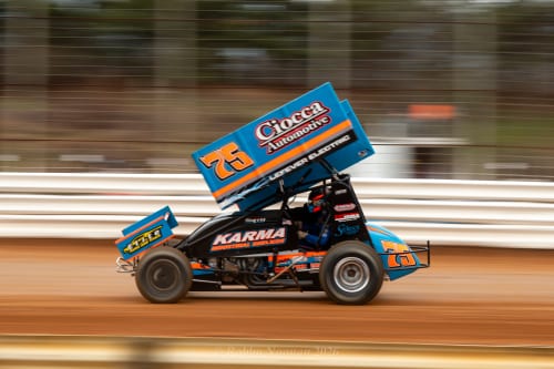 Bethesda was so indie when the Elder Scrolls launched that the devs packaged and shipped the RPG themselves: “We were in the loading dock and we learned how to assemble boxes, inserts and use the heat gun”