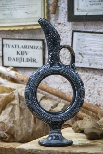 How Double Fine balances fun with pottery sculpting in Kiln