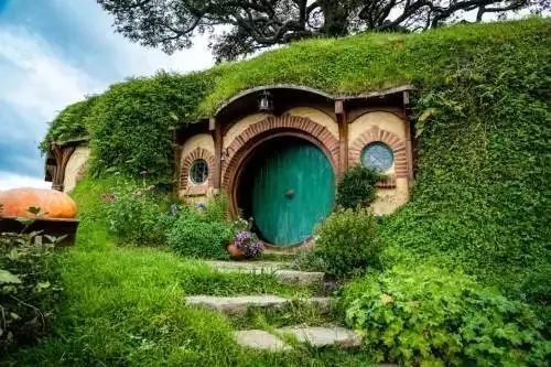 The Hobbit & The Silmarillion Tolkien Illustrated Particular Editions Salvage $100-Plus Discounts 1 The Hobbit & The Silmarillion Tolkien Illustrated Particular Editions Salvage $100-Plus Discounts