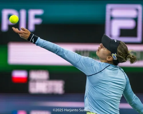 American Truck Simulator makes good on 26 days of rampant community speculation by revealing the Road Trip update, which is going to let you just cruise the US in regular cars