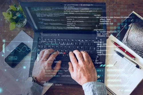 Cult Flash game revived after programmer rescues source code from kid's laptop 1 Cult Flash game revived after programmer rescues source code from kid’s laptop