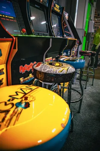 Arcade1Up Launches New Ms. Pac-Man Head-to-Head Arcade Machine 1 Arcade1Up Launches New Ms. Pac-Man Head-to-Head Arcade Machine