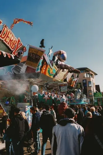 Dan Houser says Rockstar Games only attempted GTA London once in 26 years because the series is “so much about America” that “it wouldn’t really have worked in the same way elsewhere”