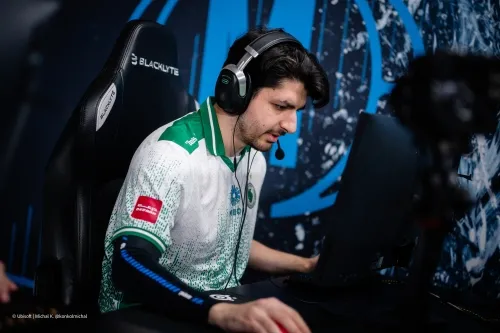 Ubisoft issues a rare, last-minute delay to its earnings release , 15 minutes before scheduled call with investors