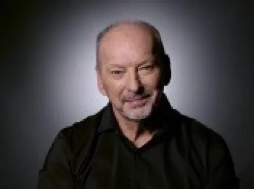 Xbox 360 Was Influenced By Fear Of Sony Dominating The Living Room, Says Former Boss